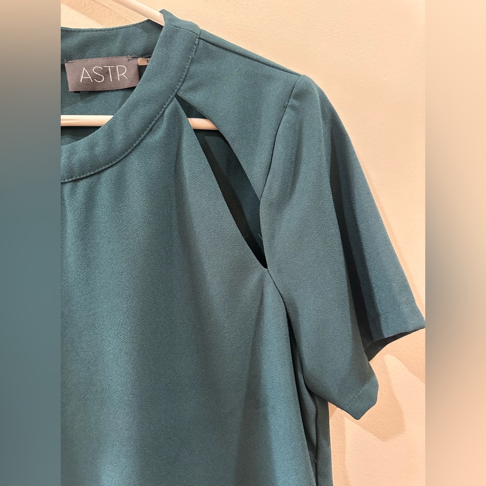 Astr Deep Green Blouse - Picture 4 of 7